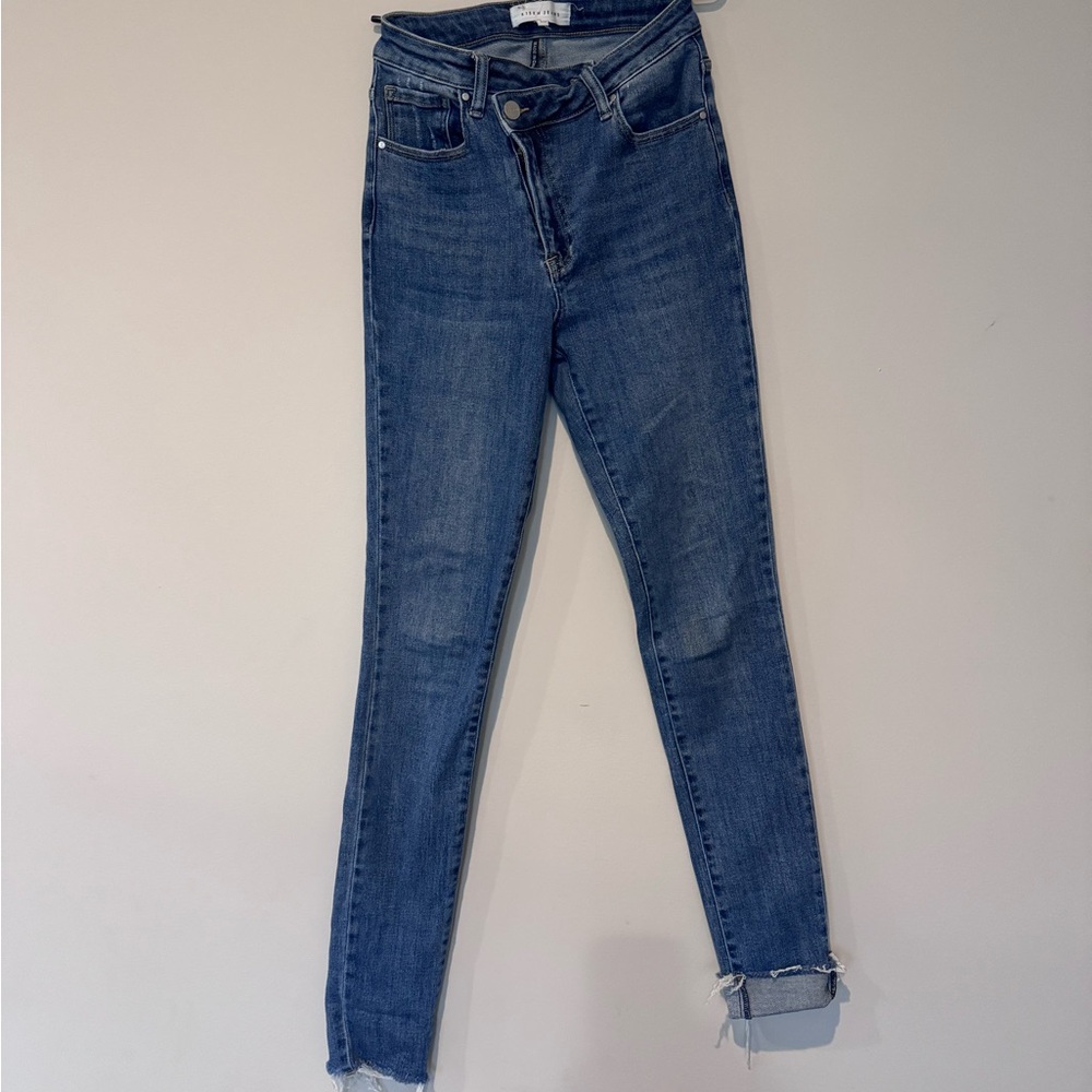 Stylish Blue Skinny Jeans for Women